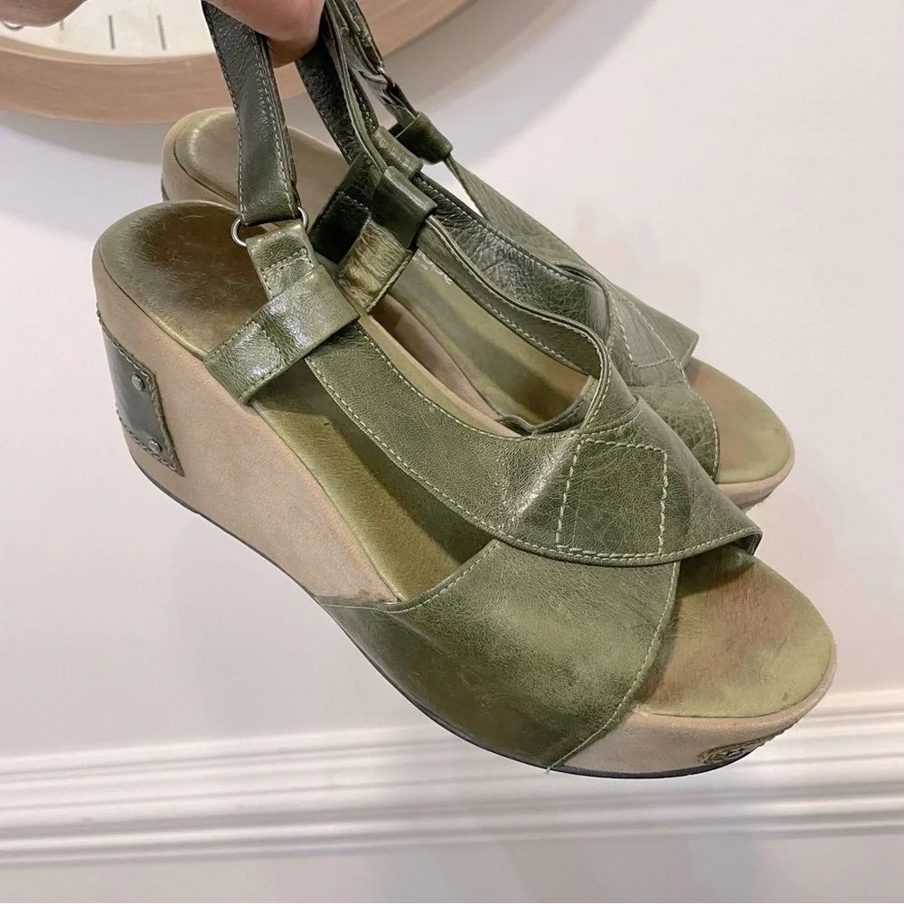 Antelope Woman's  Leather Wedge Sandals Sz39